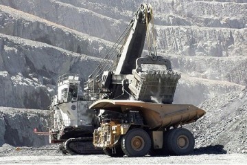 Ecuador: Minera canadiense firma contrato para explotar oro