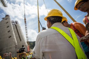 ICE firma contrato para supervisar construcción de hidroeléctrica en El Salvador