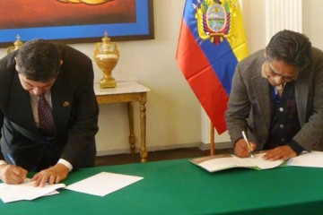 Ecuador y Bolivia pactan cooperacíón en minería