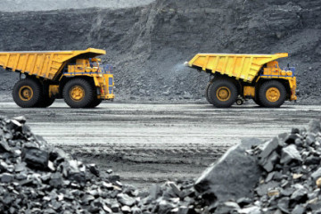 ECUADOR: Gobernador Zambrano difunde políticas mineras en China