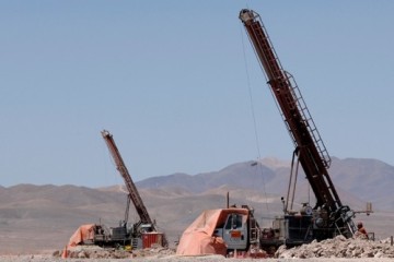 Antofagasta PLC contempla oportunidades de cobre en Argentina