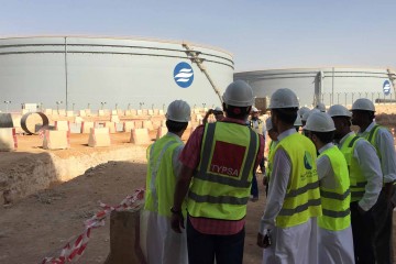 Typsa supervisa en Arabia Saudí la construcción de la primera desaladora del mundo alimentada por energía solar