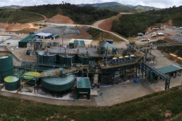 Están a punto de consolidarse para operar tres grandes proyectos mineros de oro localizados en Antioquia.