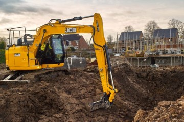 JCB lanza la excavadora T4F con radio de giro reducido y sin adblue.