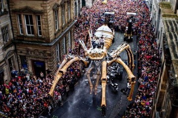 La Araña Gigante Mecánica.