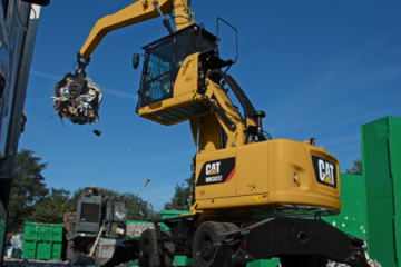 Manipuladoras CAT® MH3022 y MH3024 listos para la Batalla