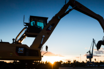 EN ESTRENO LA NUEVA MANIPULADORA CAT 2018