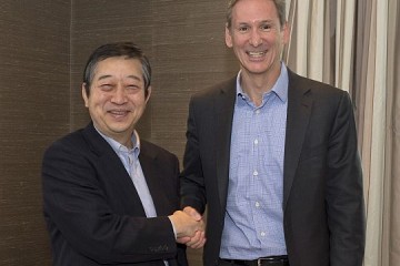 Komatsu and Cummins Sign Agreement to Improve Global Communities through Corporate Responsibility Partnership