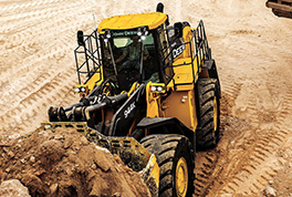The John Deere 944K Hybrid Wheel Loader is a Powerful and Efficient Equipment Solution for Quarries   