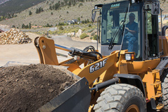 CASE 621F and 721F Wheel Loaders Named 2016 Asphalt Contractor Top 30 Editor’s Choice Awards Winners