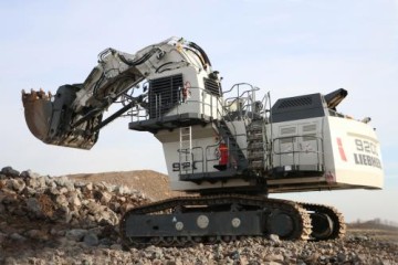 Liebherr R 9200 Mining Excavator